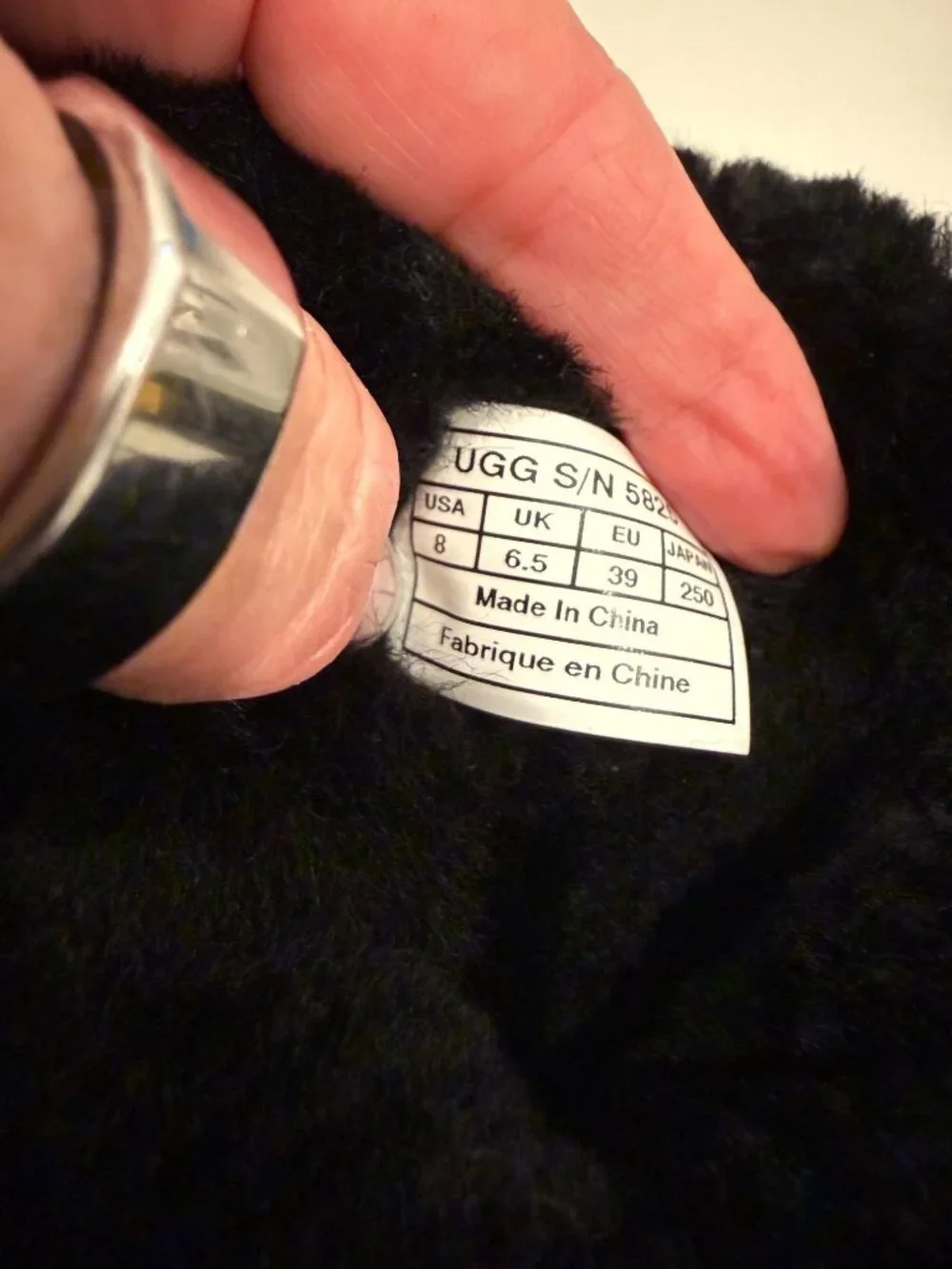 UGG Classic II boots in black NWOT - Size 8